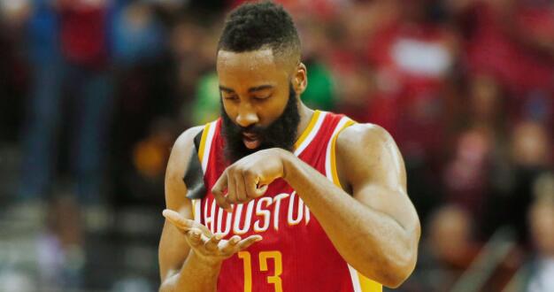 篮板把握稳 篮板把握稳