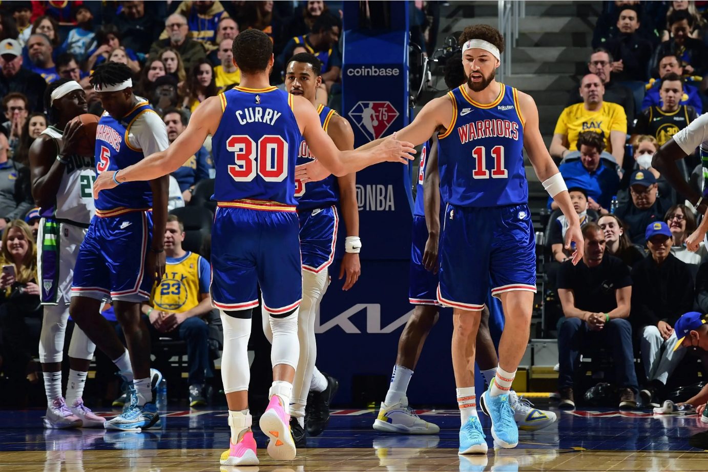 席频繁换人 席频繁换人